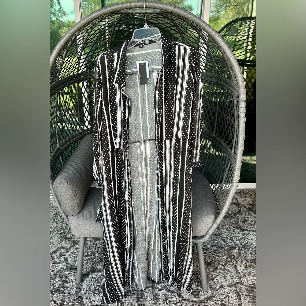 LNV Long sleeve Maxi dresss Black & White polka dots and stripes XL